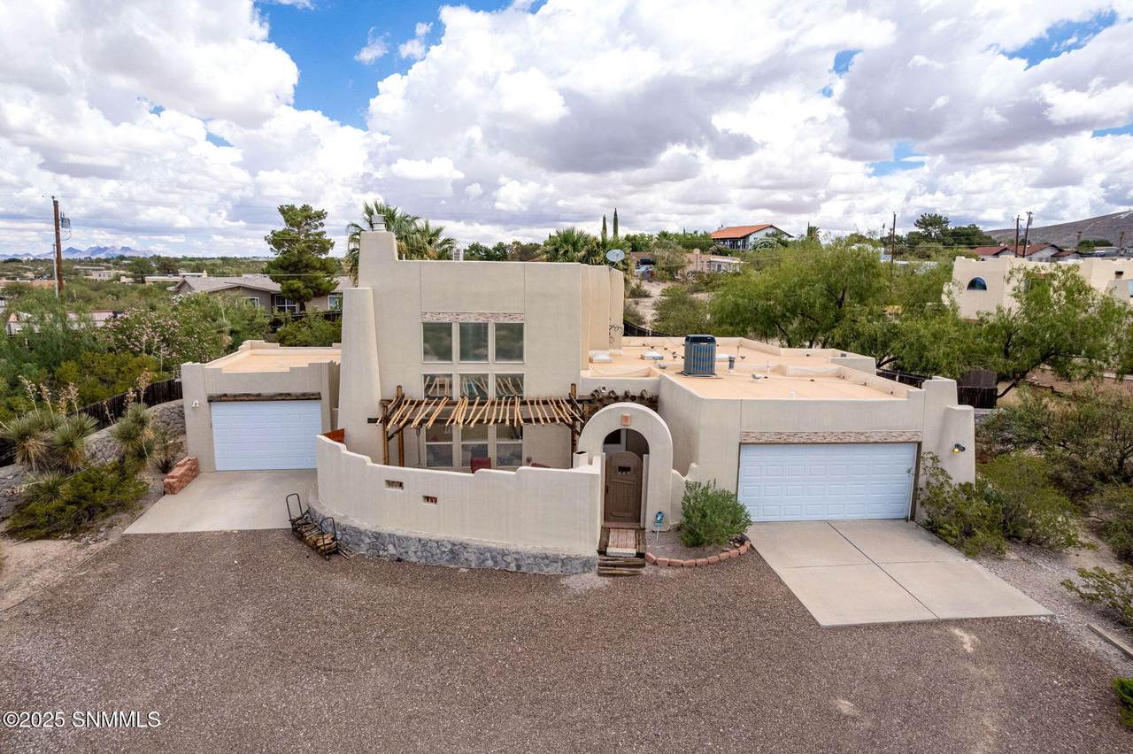 4295 Senna Drive - Photo 1