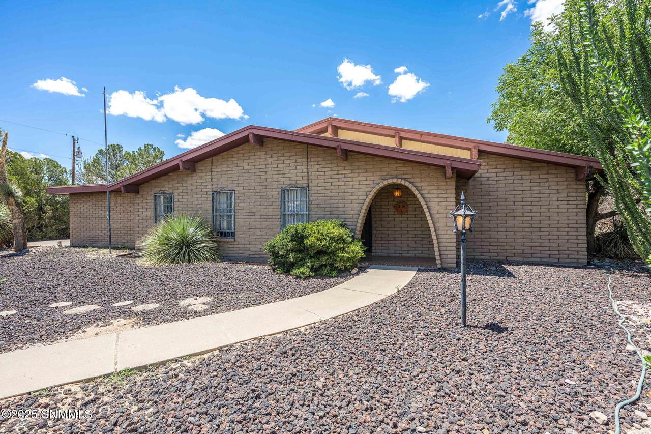 https://bt-photos.global.ssl.fastly.net/lascruces/1280_boomver_1_2502054-2.jpg