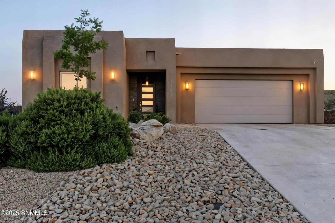 1147 Puerta De Picacho - Photo 1