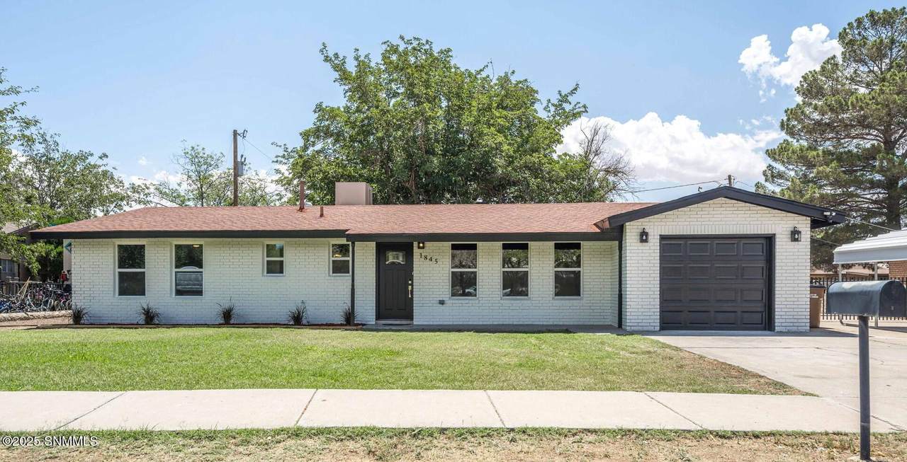 1845 Golden Drive - Photo 1