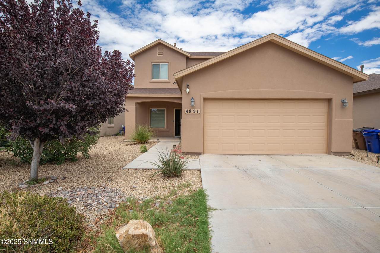 4851 Villeta Avenue - Photo 1
