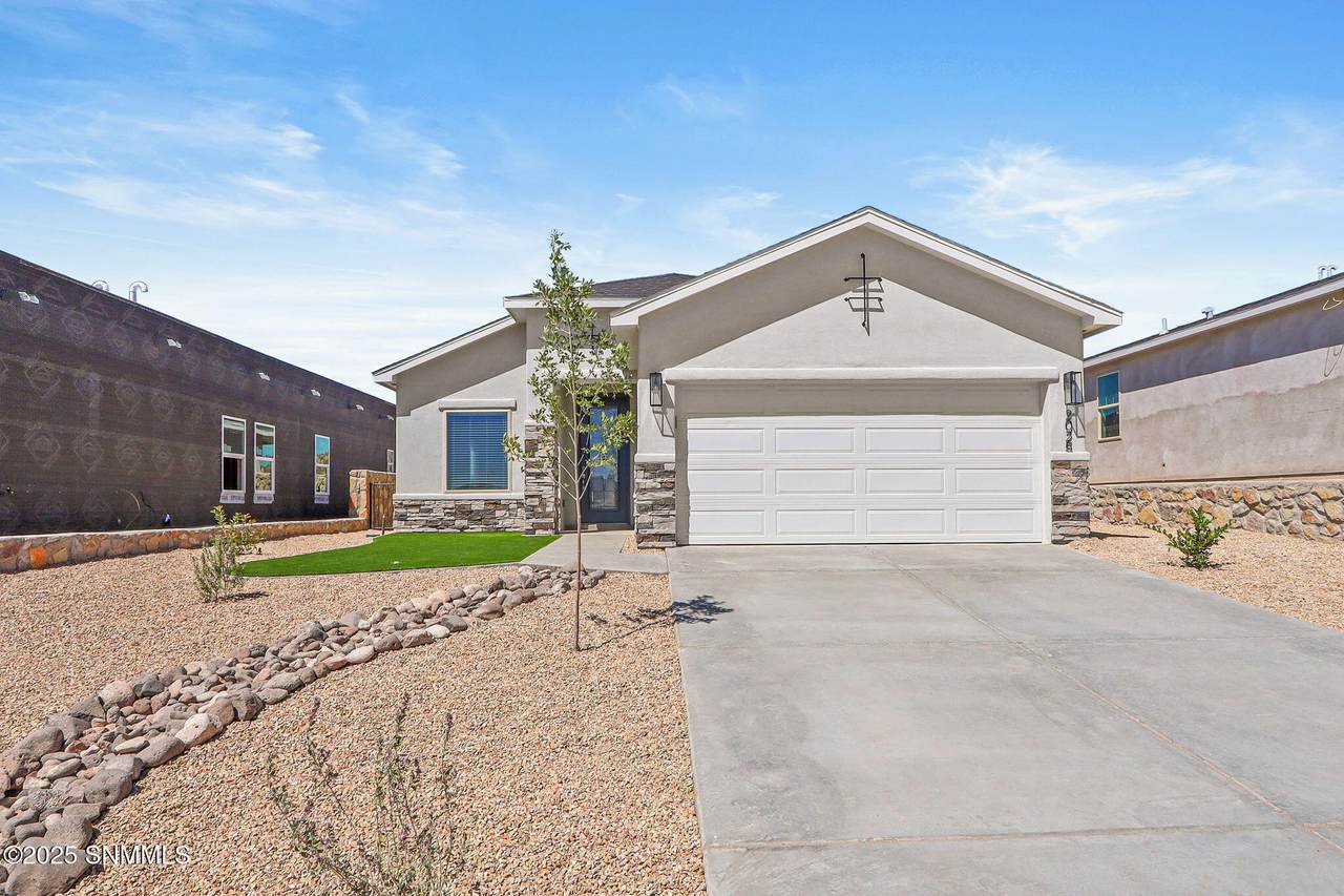 7352 Eagle Vista Street - Photo 1