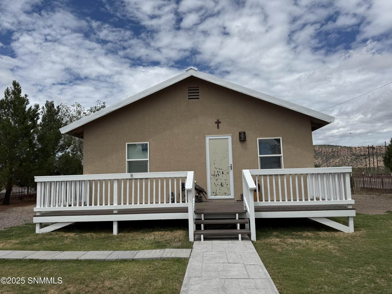 101 B Street - Photo 1