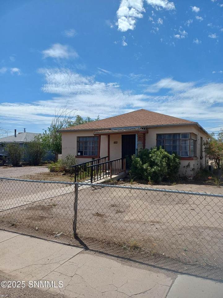 1095 Van Patten Avenue - Photo 1