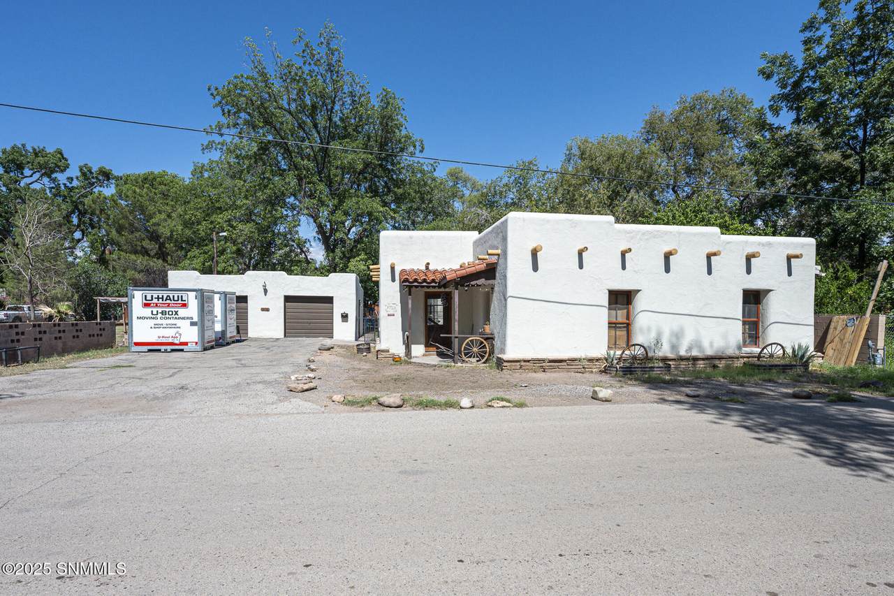 904 3rd Street - Photo 1