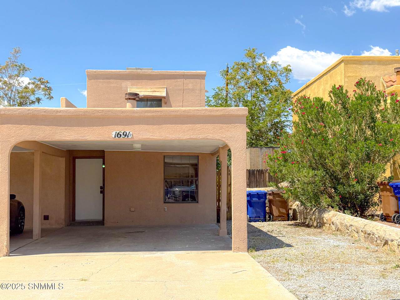 1691 Ebony Avenue - Photo 1