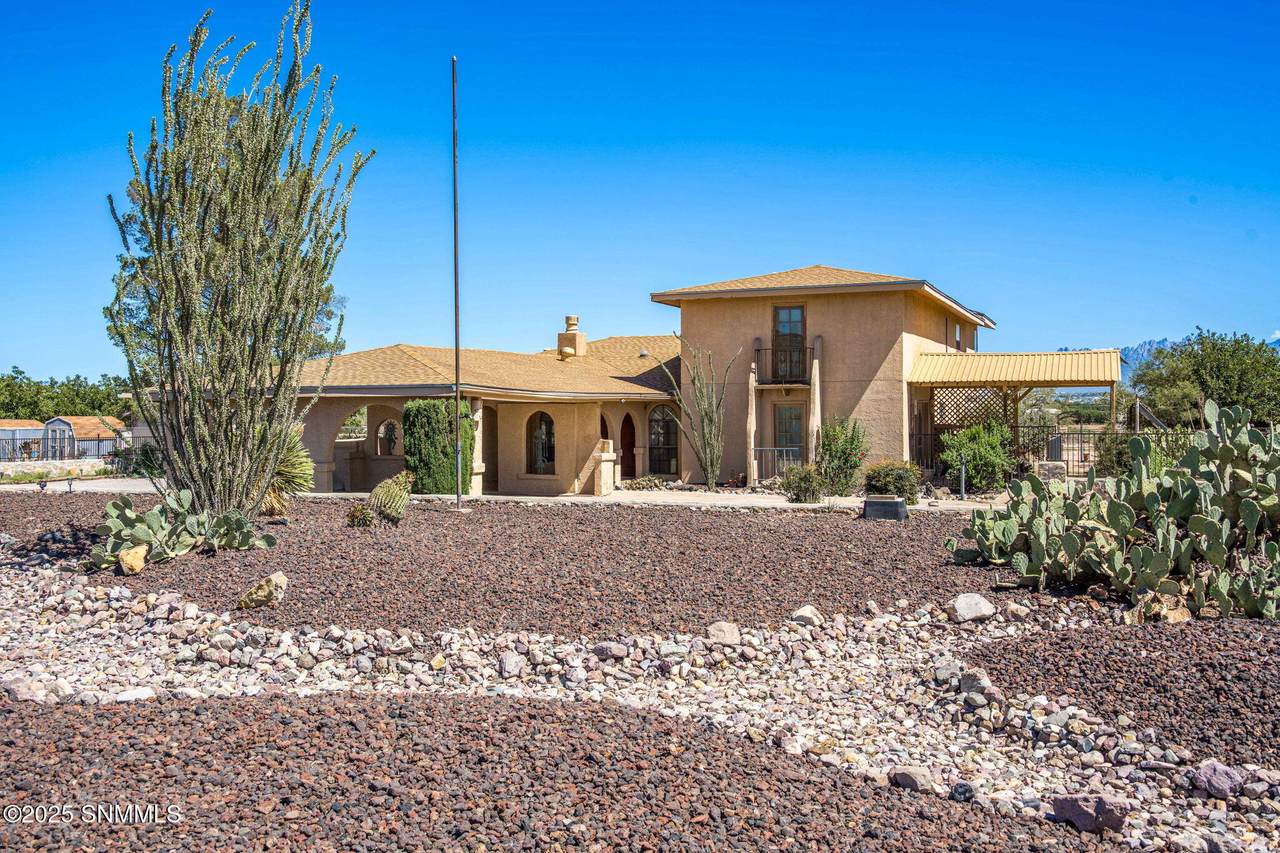 https://bt-photos.global.ssl.fastly.net/lascruces/1280_boomver_1_2503017-2.jpg
