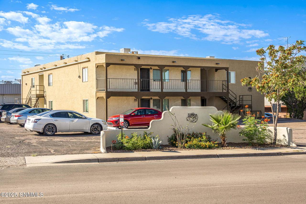 1630 Wyoming Avenue - Photo 1