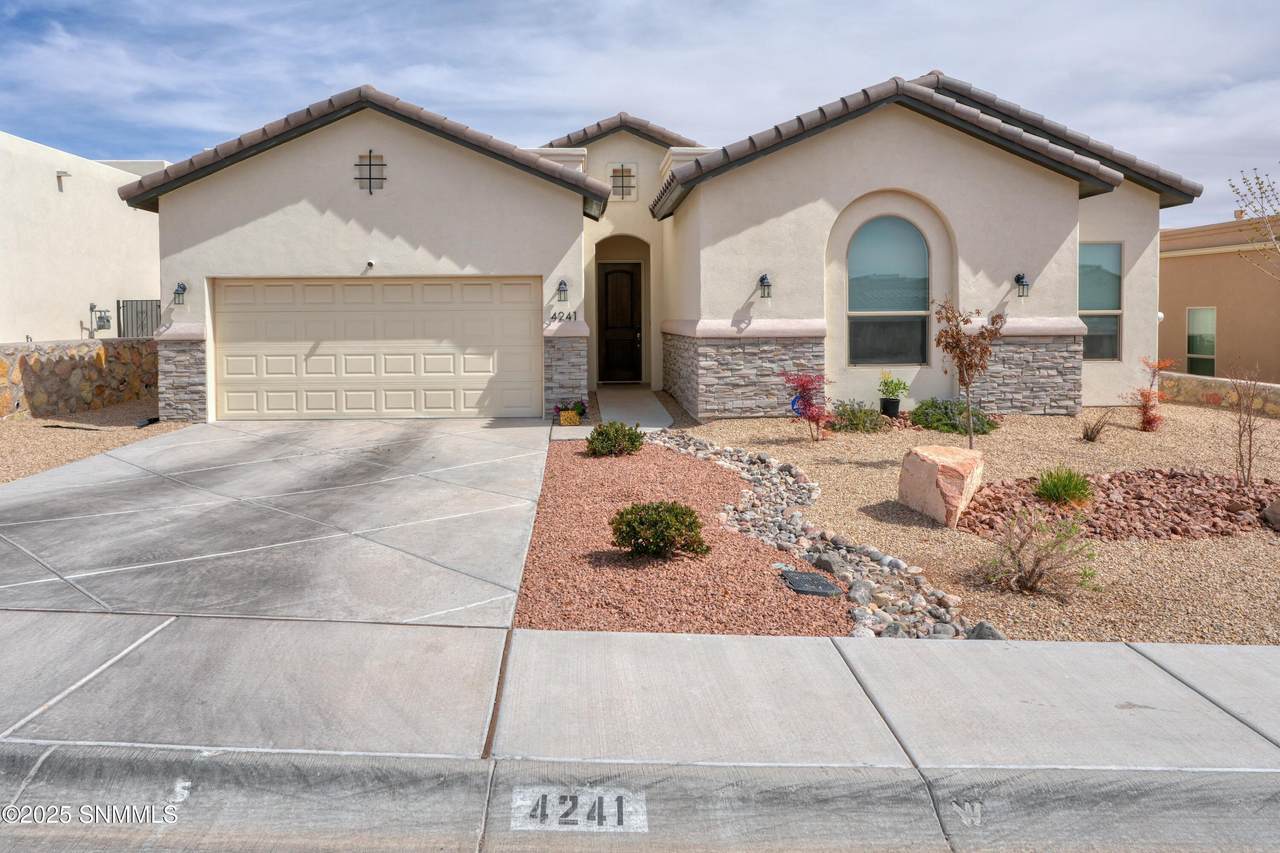 4241 Arcadia Point - Photo 1