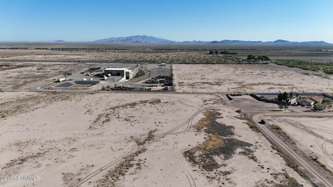 5335 Angus Rd Se - Photo 1