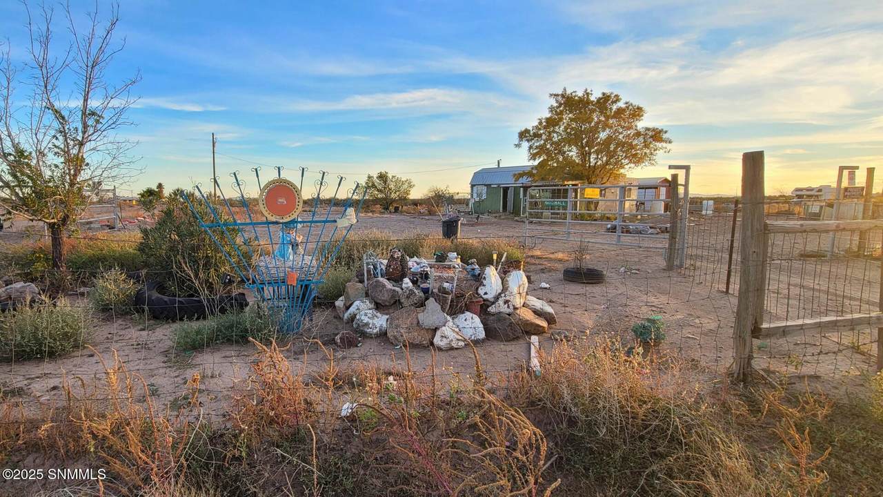 https://bt-photos.global.ssl.fastly.net/lascruces/1280_boomver_1_2503749-2.jpg