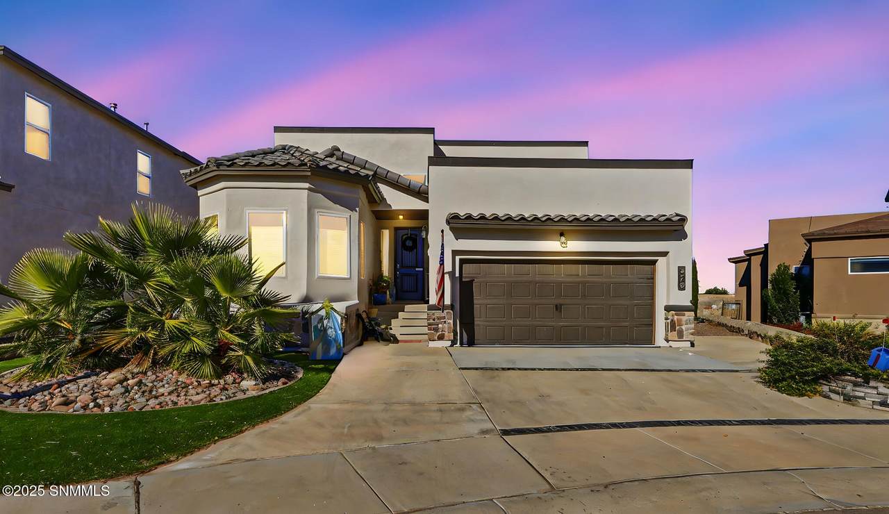 576 La Entrada Circle - Photo 1