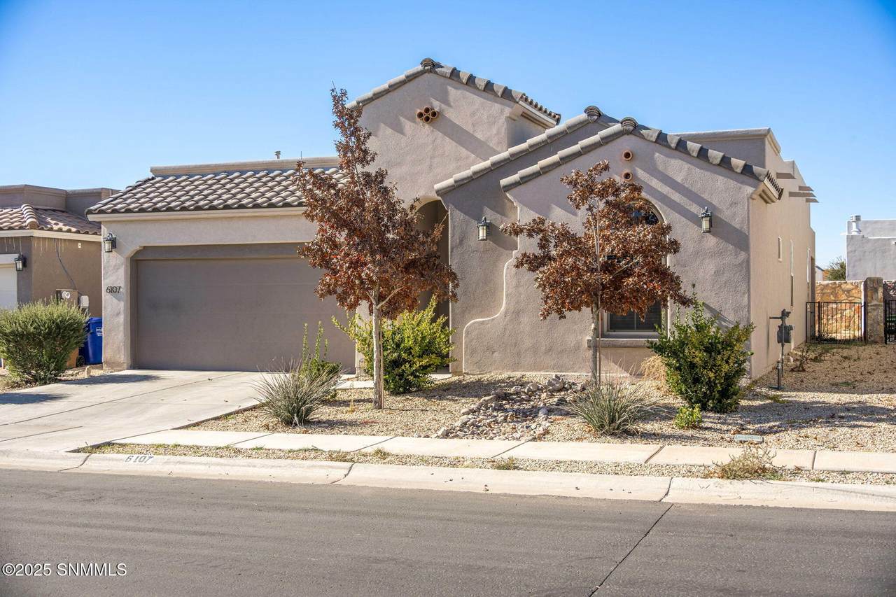 6107 Andromeda Loop - Photo 1