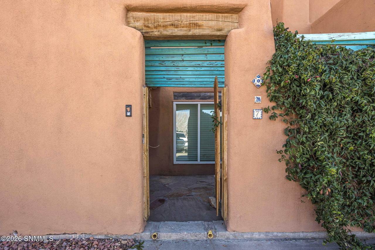 https://bt-photos.global.ssl.fastly.net/lascruces/1280_boomver_1_2600187-2.jpg