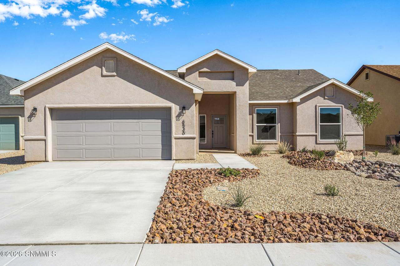 6537 Swan Street - Photo 1