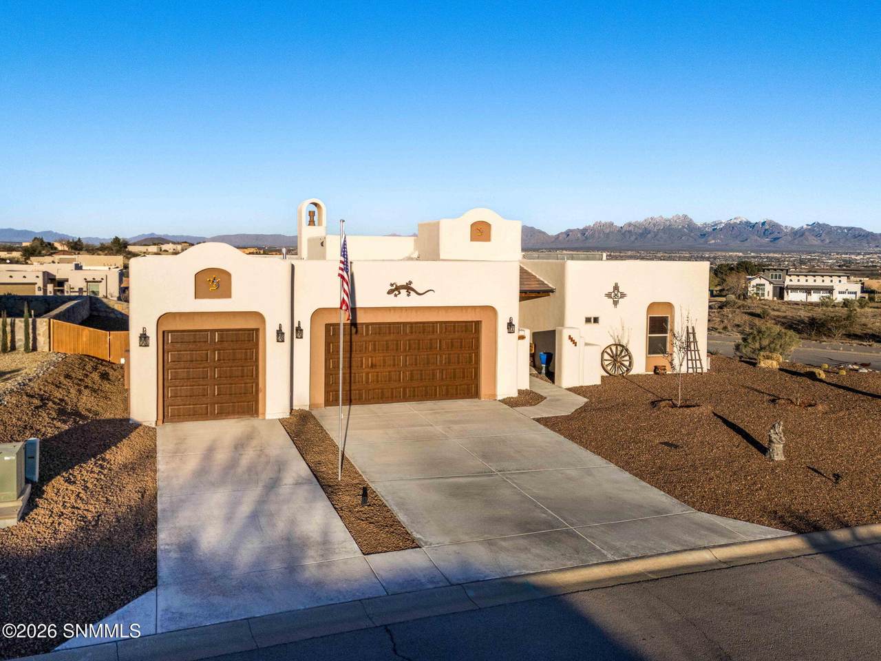 1622 Calle De Valezquez - Photo 1