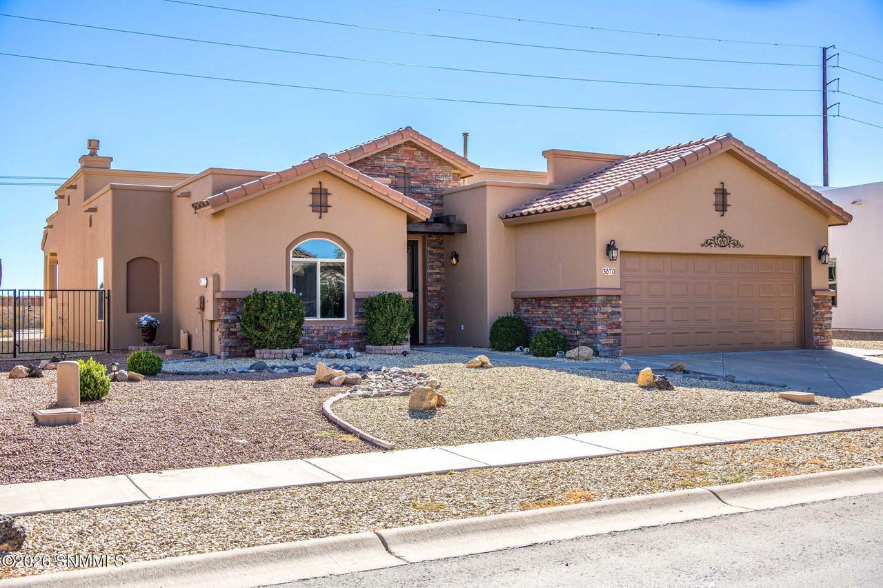 3670 San Clemente Avenue - Photo 1