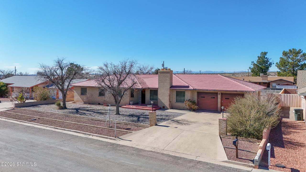 806 Palo Verde Drive - Photo 1