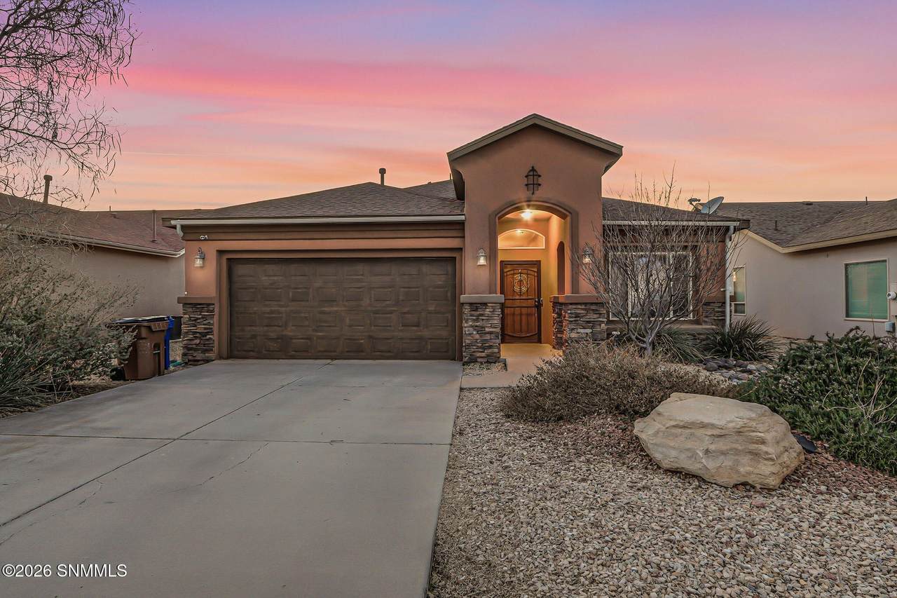 5873 Coyote Flats Street - Photo 1