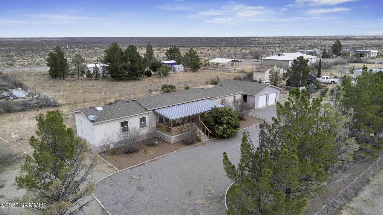 723 Sagewood Road - Photo 1