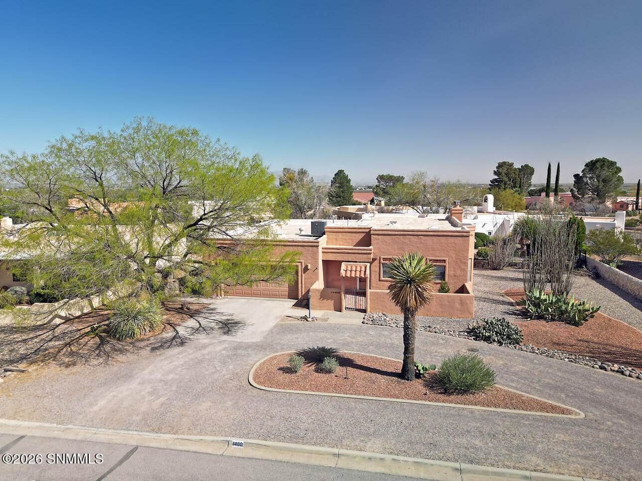 https://bt-photos.global.ssl.fastly.net/lascruces/orig_boomver_1_2600497-2.jpg