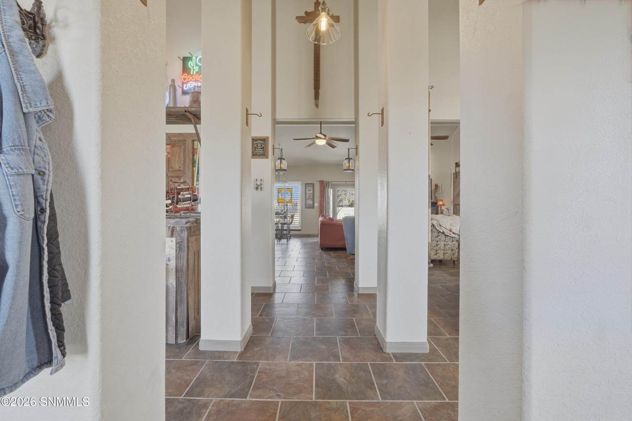 https://bt-photos.global.ssl.fastly.net/lascruces/1280_boomver_1_2600621-2.jpg