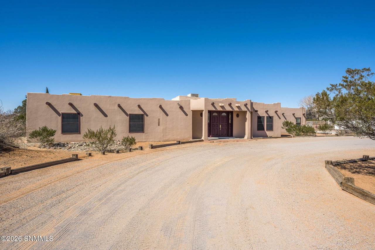 https://bt-photos.global.ssl.fastly.net/lascruces/1280_boomver_1_2600699-2.jpg