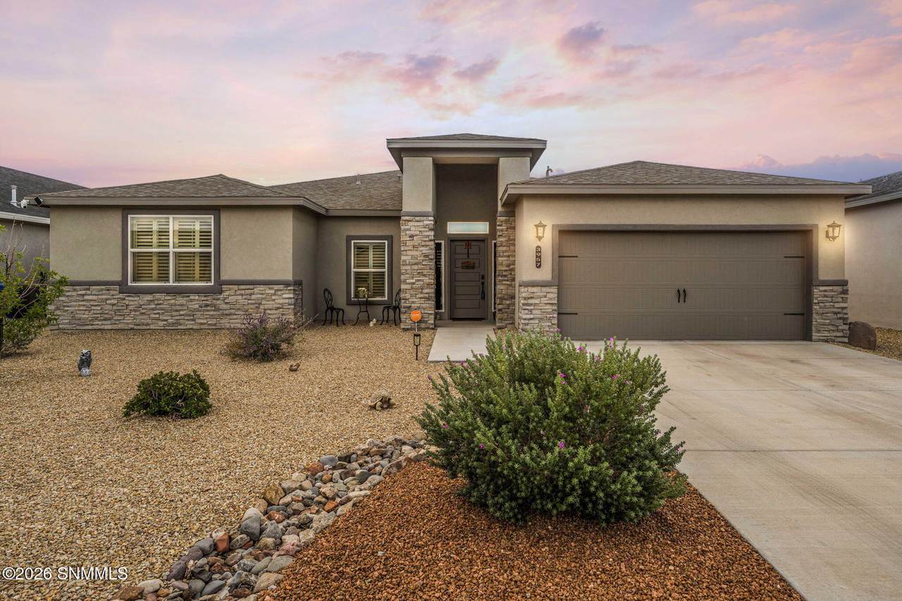 3957 Pacific Loop - Photo 1