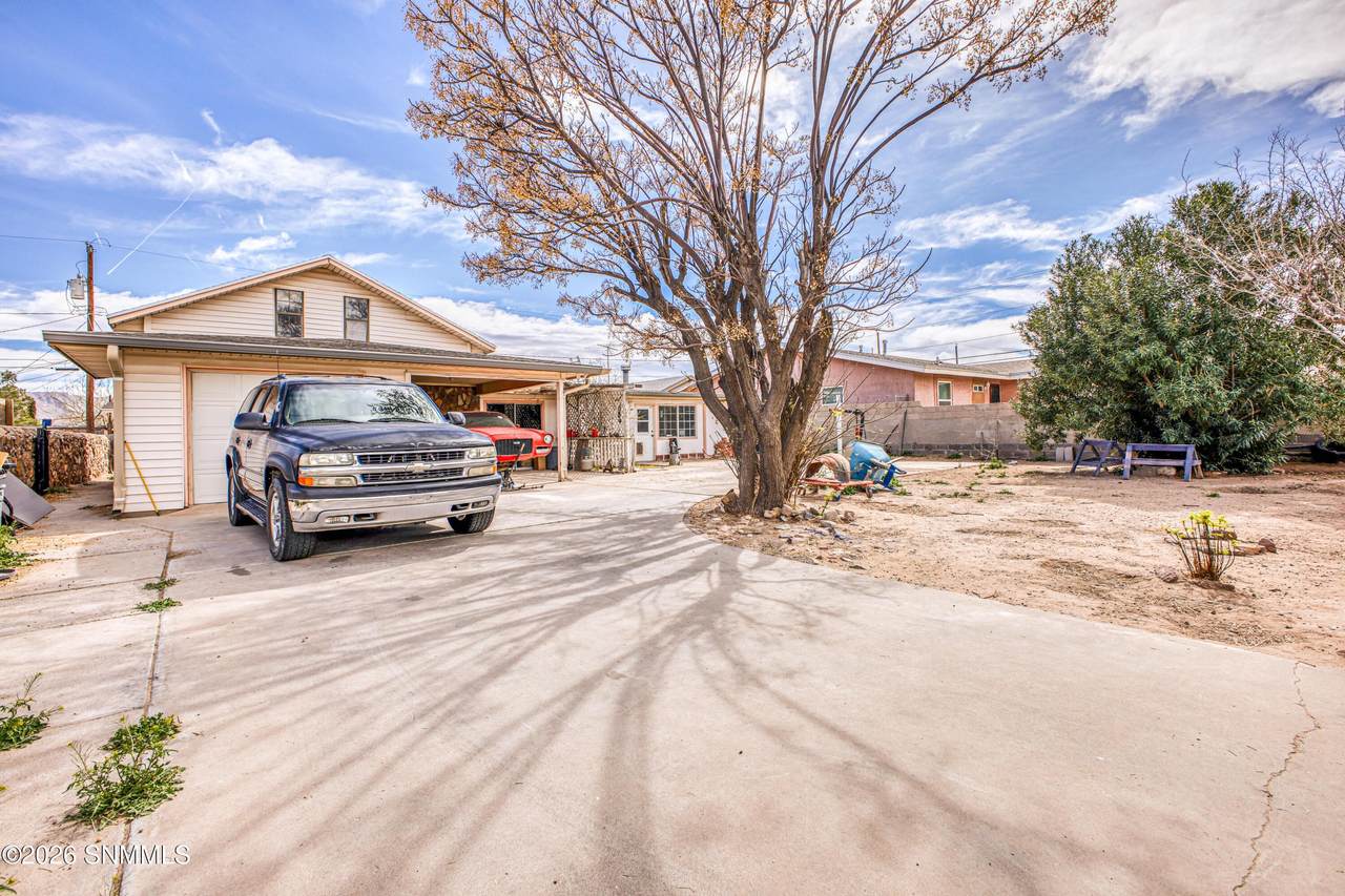 https://bt-photos.global.ssl.fastly.net/lascruces/1280_boomver_1_2600757-2.jpg