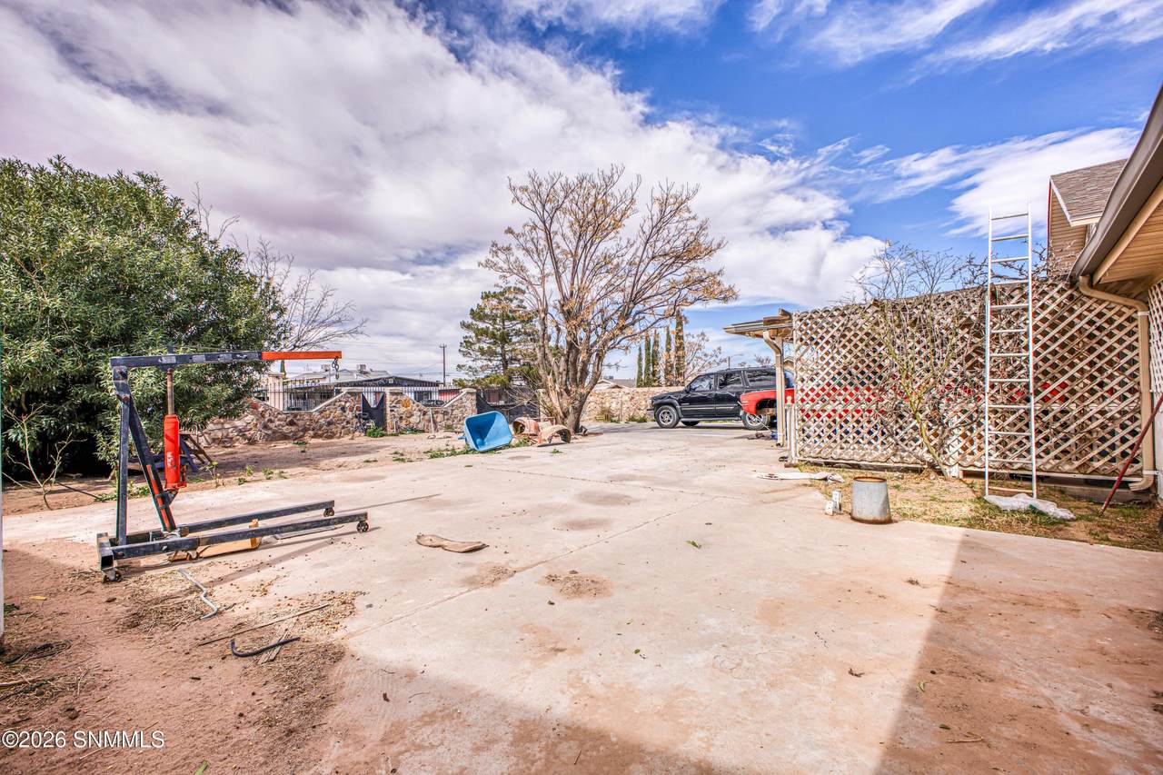 https://bt-photos.global.ssl.fastly.net/lascruces/1280_boomver_1_2600757-2.jpg