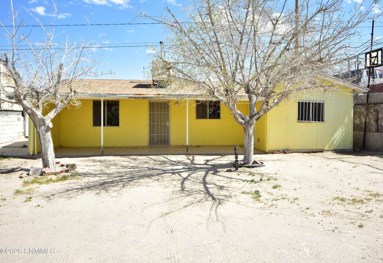 111 Palma Drive - Photo 1