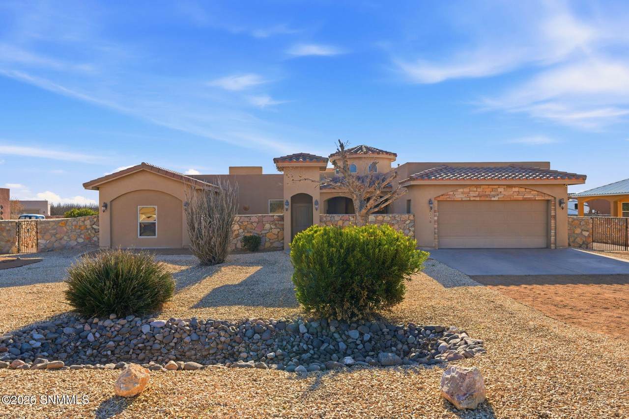 https://bt-photos.global.ssl.fastly.net/lascruces/1280_boomver_1_2600781-2.jpg