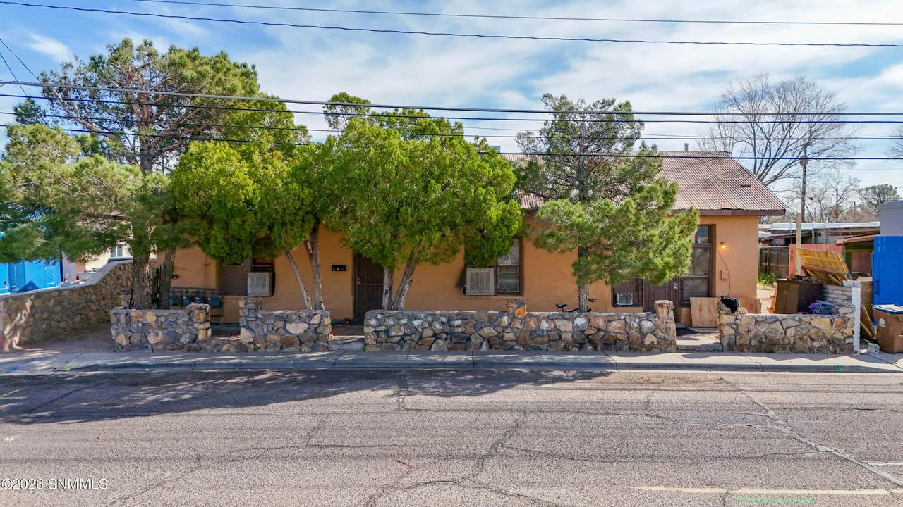 814 Mesquite Street - Photo 1
