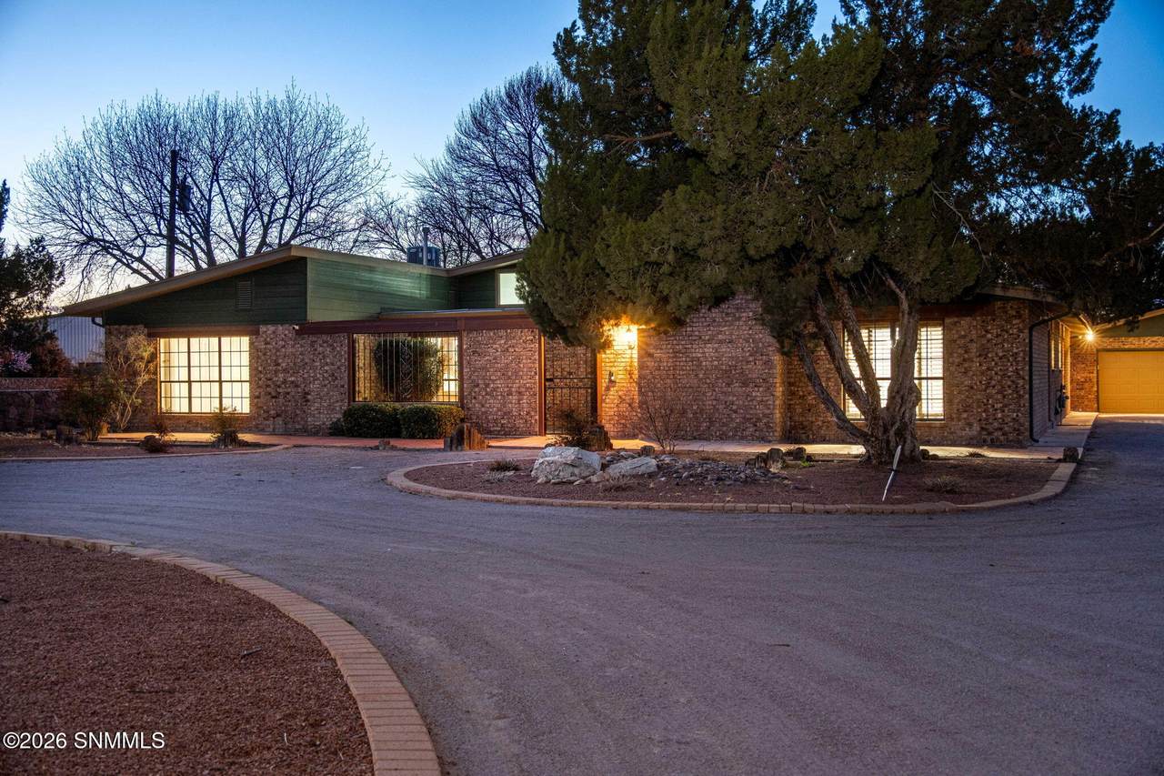 https://bt-photos.global.ssl.fastly.net/lascruces/1280_boomver_1_2600825-2.jpg