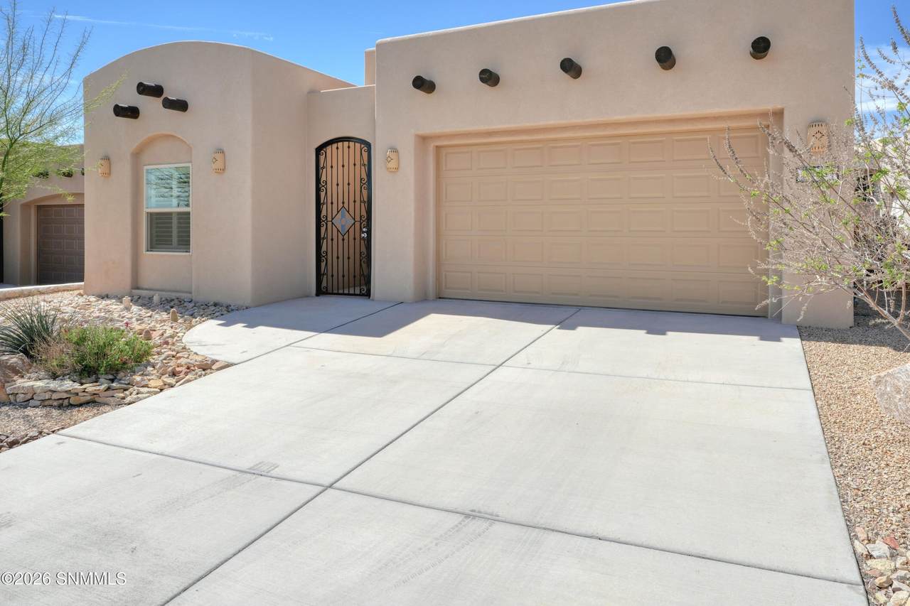 https://bt-photos.global.ssl.fastly.net/lascruces/1280_boomver_1_2600881-2.jpg