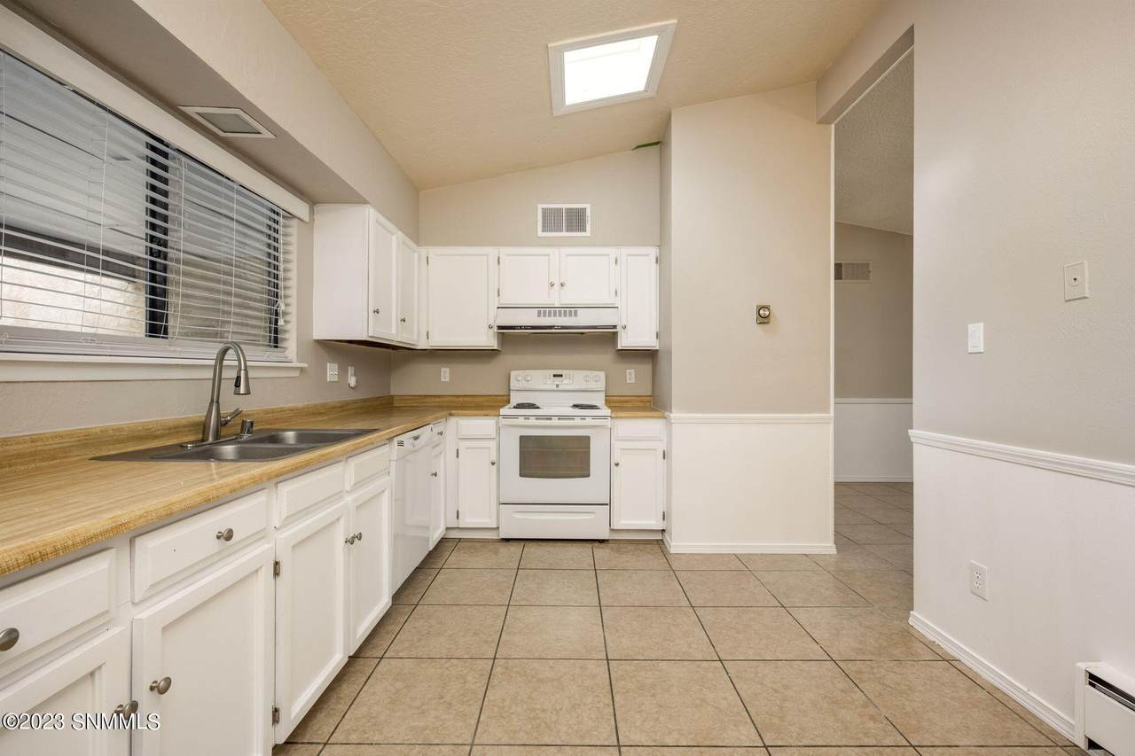 1290 Willow Street - Photo 1