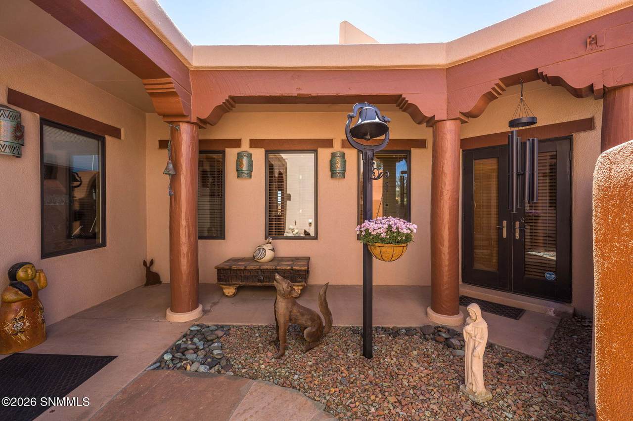 https://bt-photos.global.ssl.fastly.net/lascruces/1280_boomver_1_2600927-2.jpg