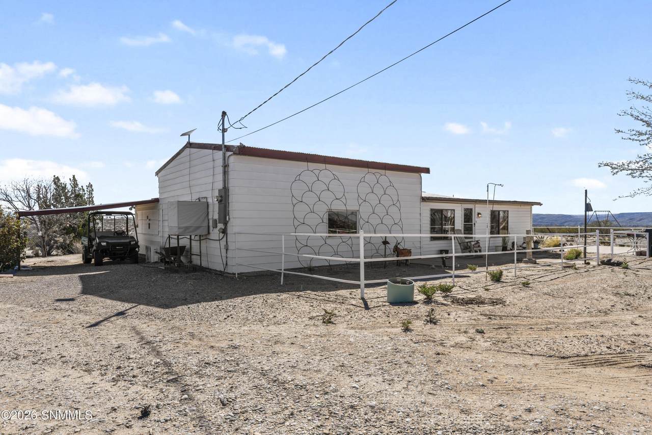 https://bt-photos.global.ssl.fastly.net/lascruces/1280_boomver_1_2600949-2.jpg