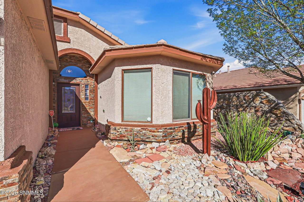 https://bt-photos.global.ssl.fastly.net/lascruces/1280_boomver_1_2600954-2.jpg