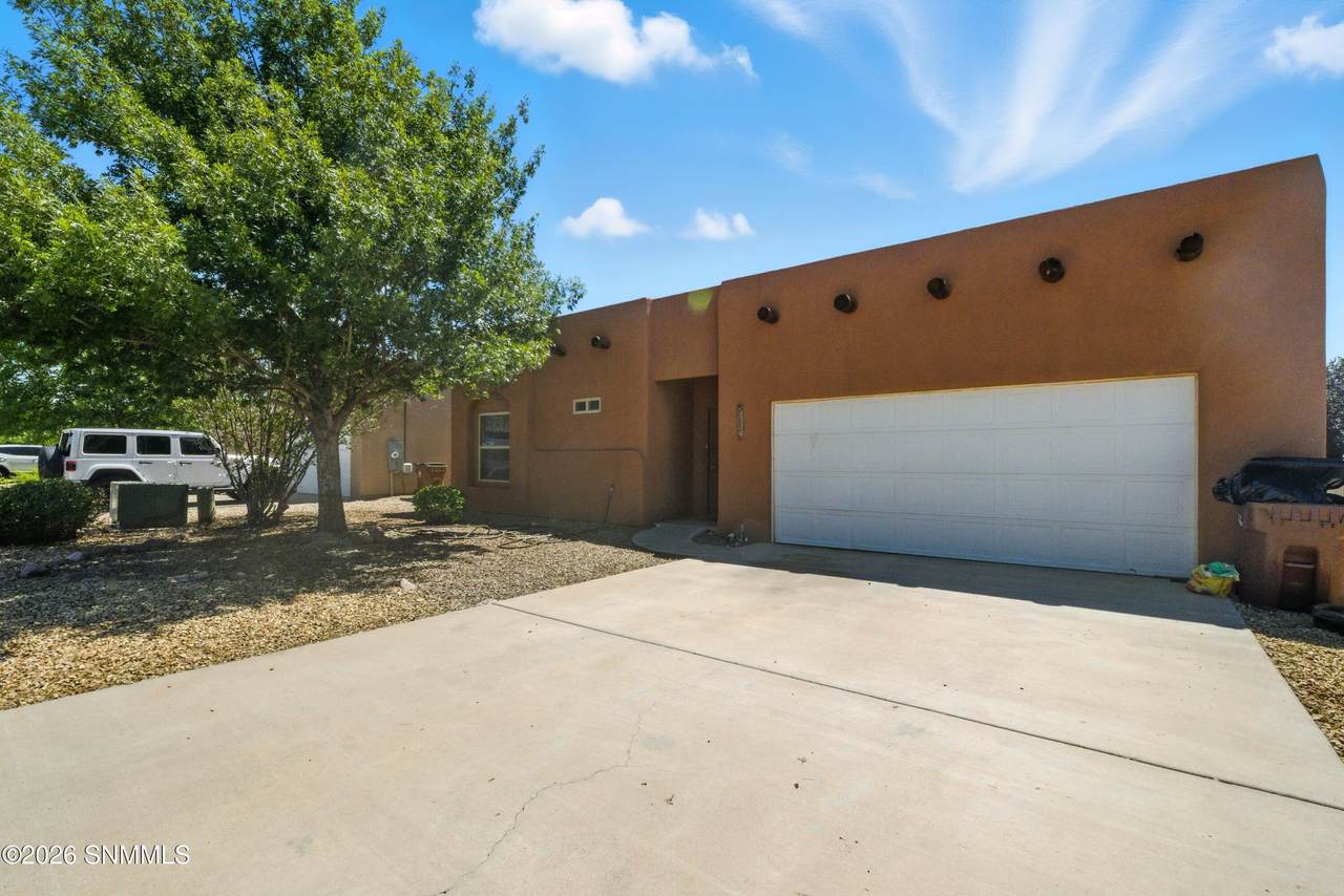 https://bt-photos.global.ssl.fastly.net/lascruces/1280_boomver_1_2600957-2.jpg