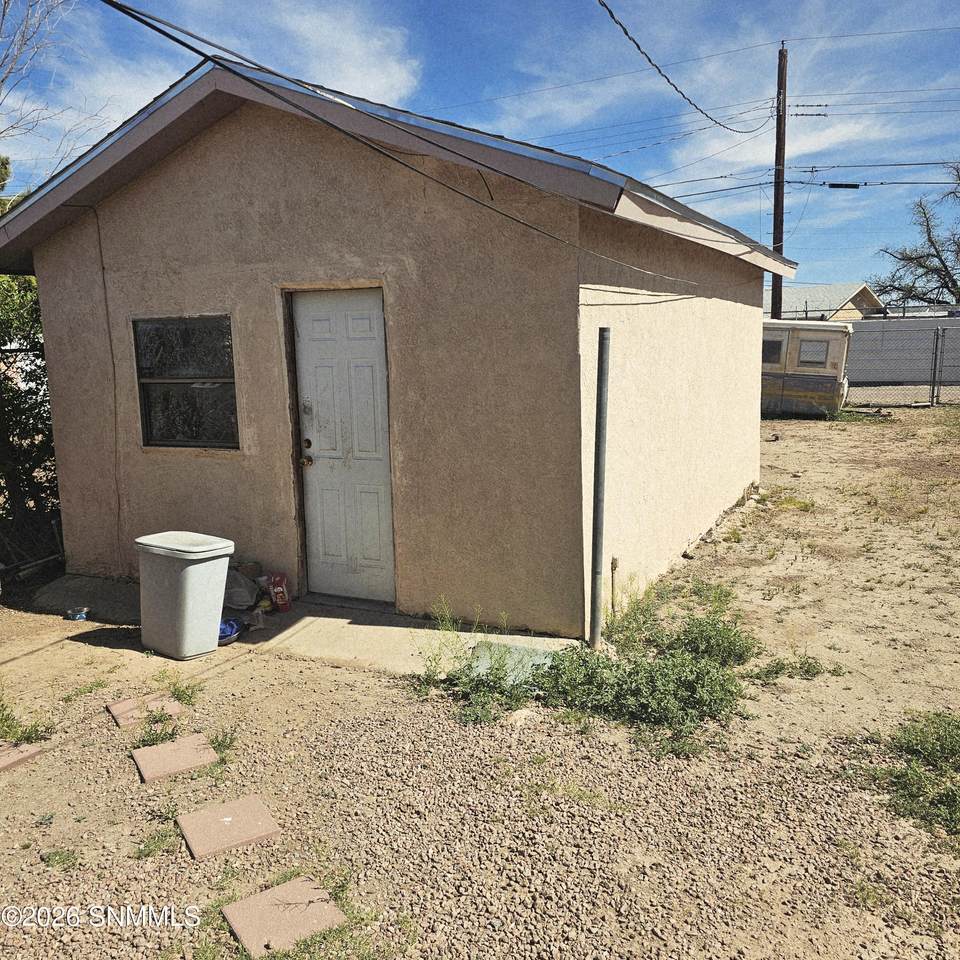 https://bt-photos.global.ssl.fastly.net/lascruces/1280_boomver_1_2600983-2.jpg