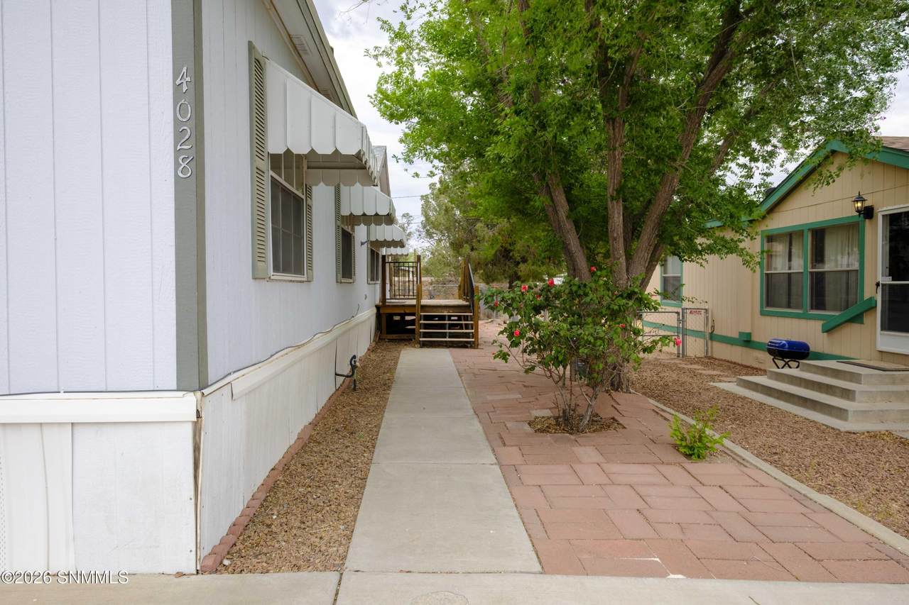 https://bt-photos.global.ssl.fastly.net/lascruces/1280_boomver_1_2601063-2.jpg