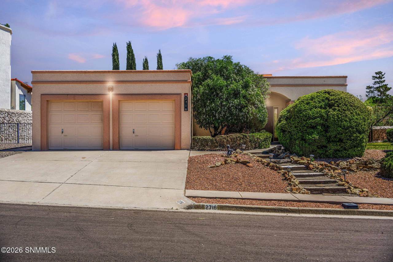 2716 Custer Way - Photo 1