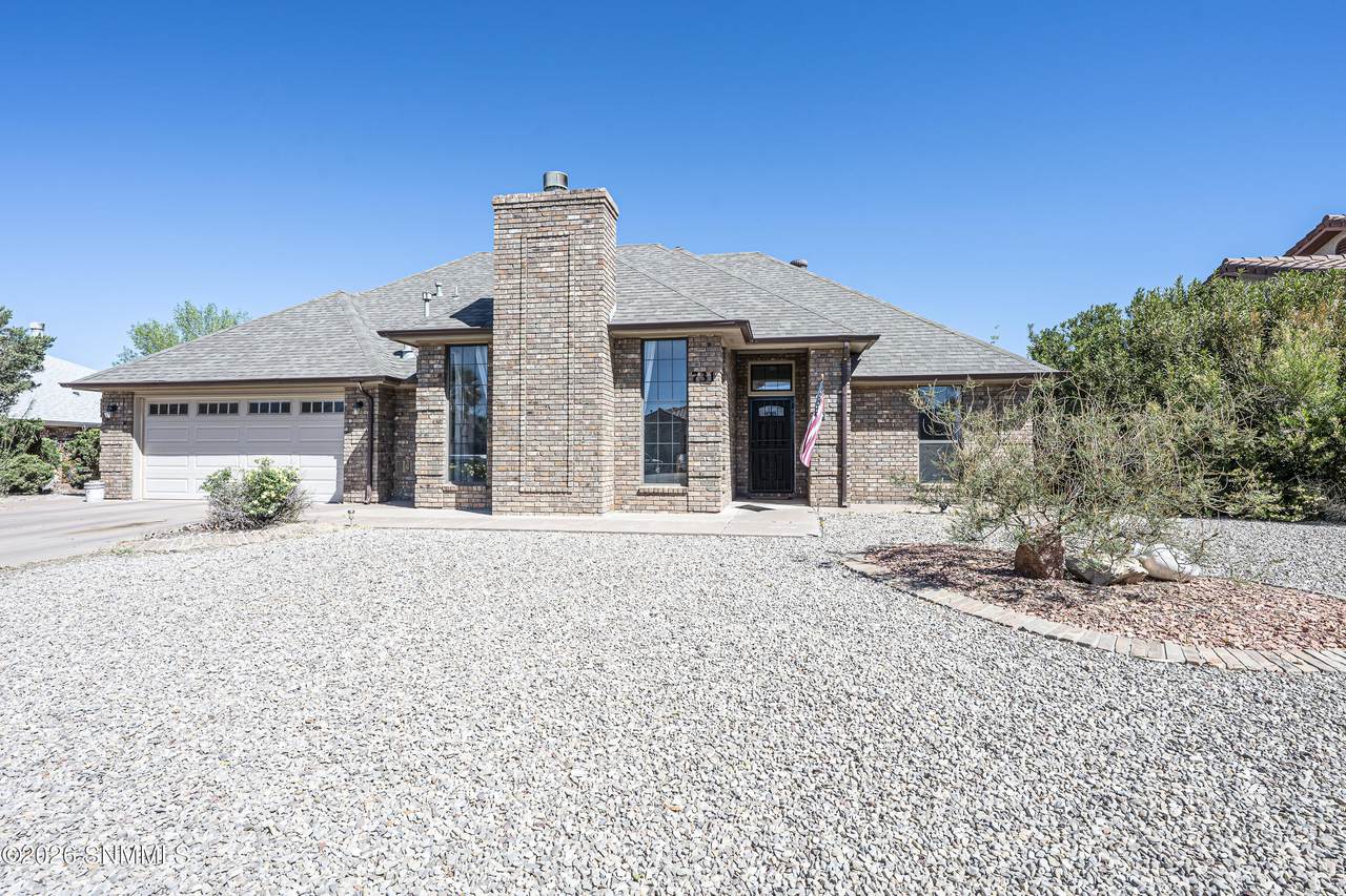 731 Saddle Court - Photo 1