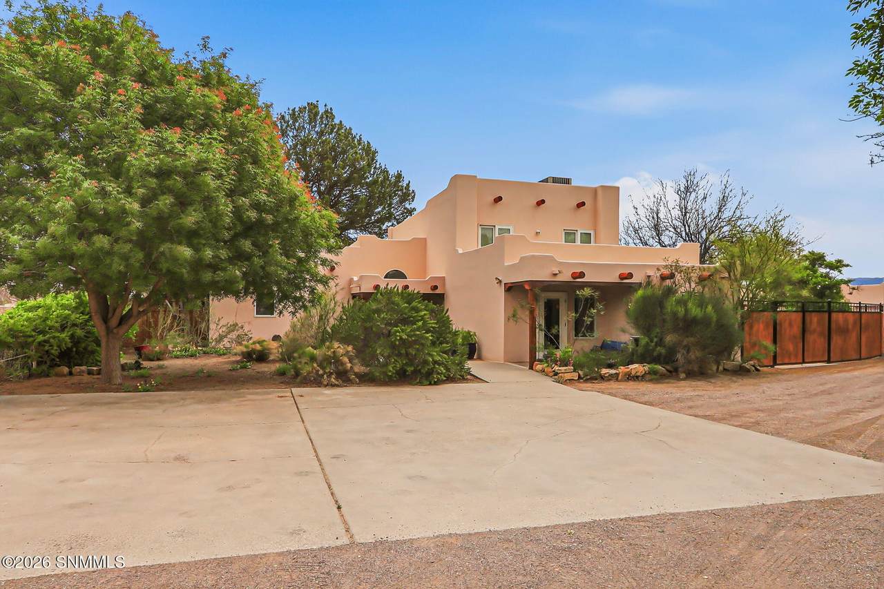 565 Carver Road - Photo 1