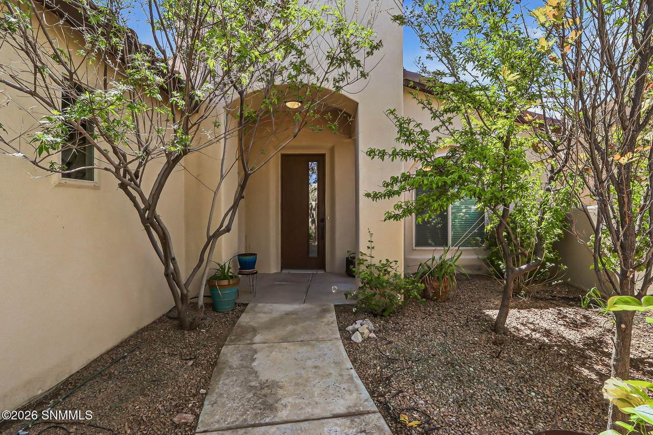 https://bt-photos.global.ssl.fastly.net/lascruces/1280_boomver_1_2601093-2.jpg