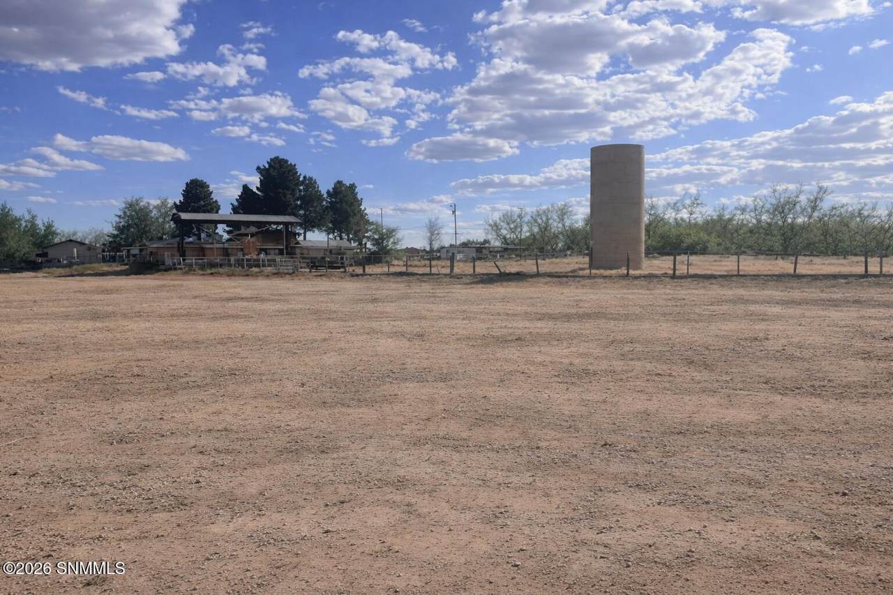 8525 Main - Photo 1