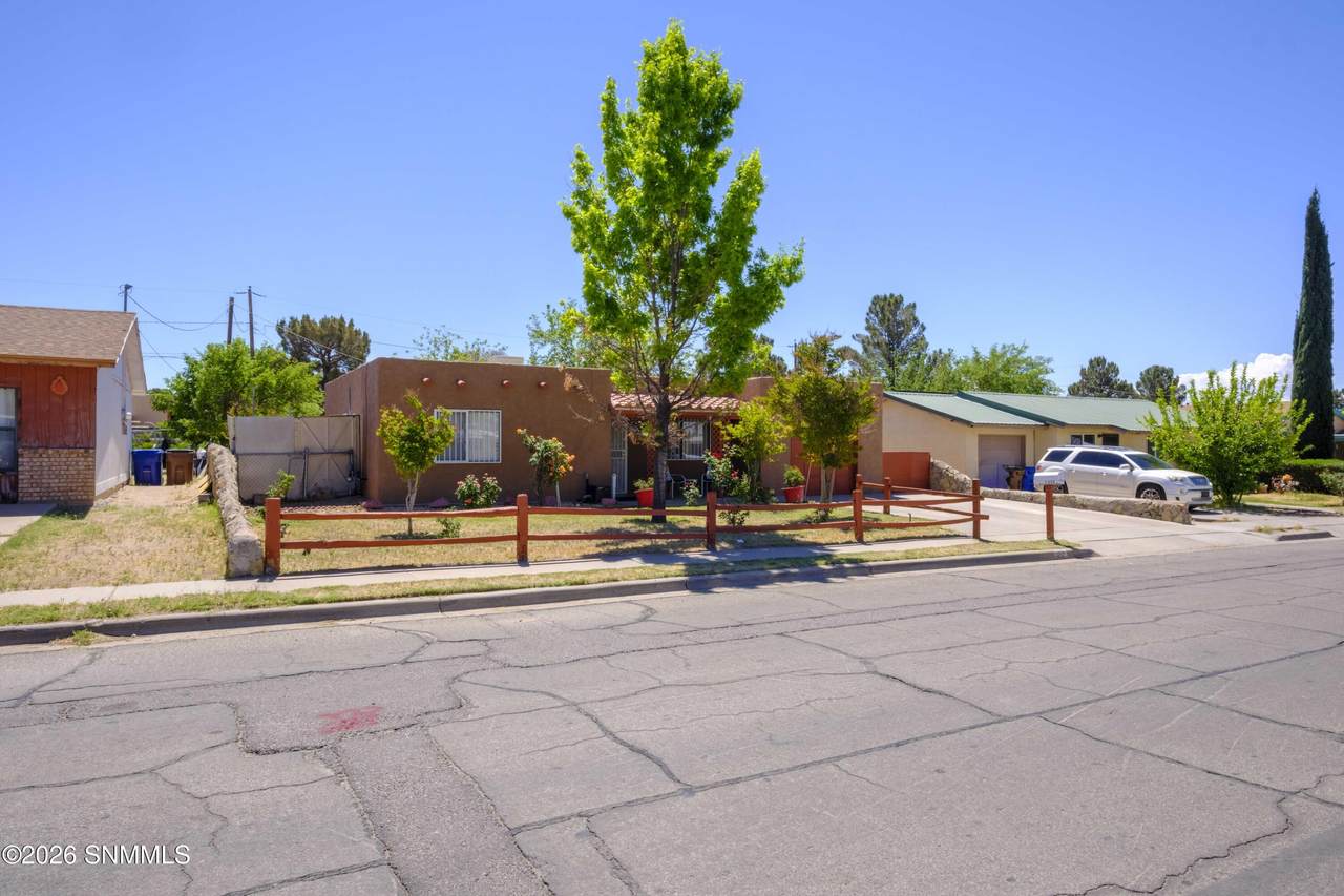 https://bt-photos.global.ssl.fastly.net/lascruces/1280_boomver_1_2601136-2.jpg