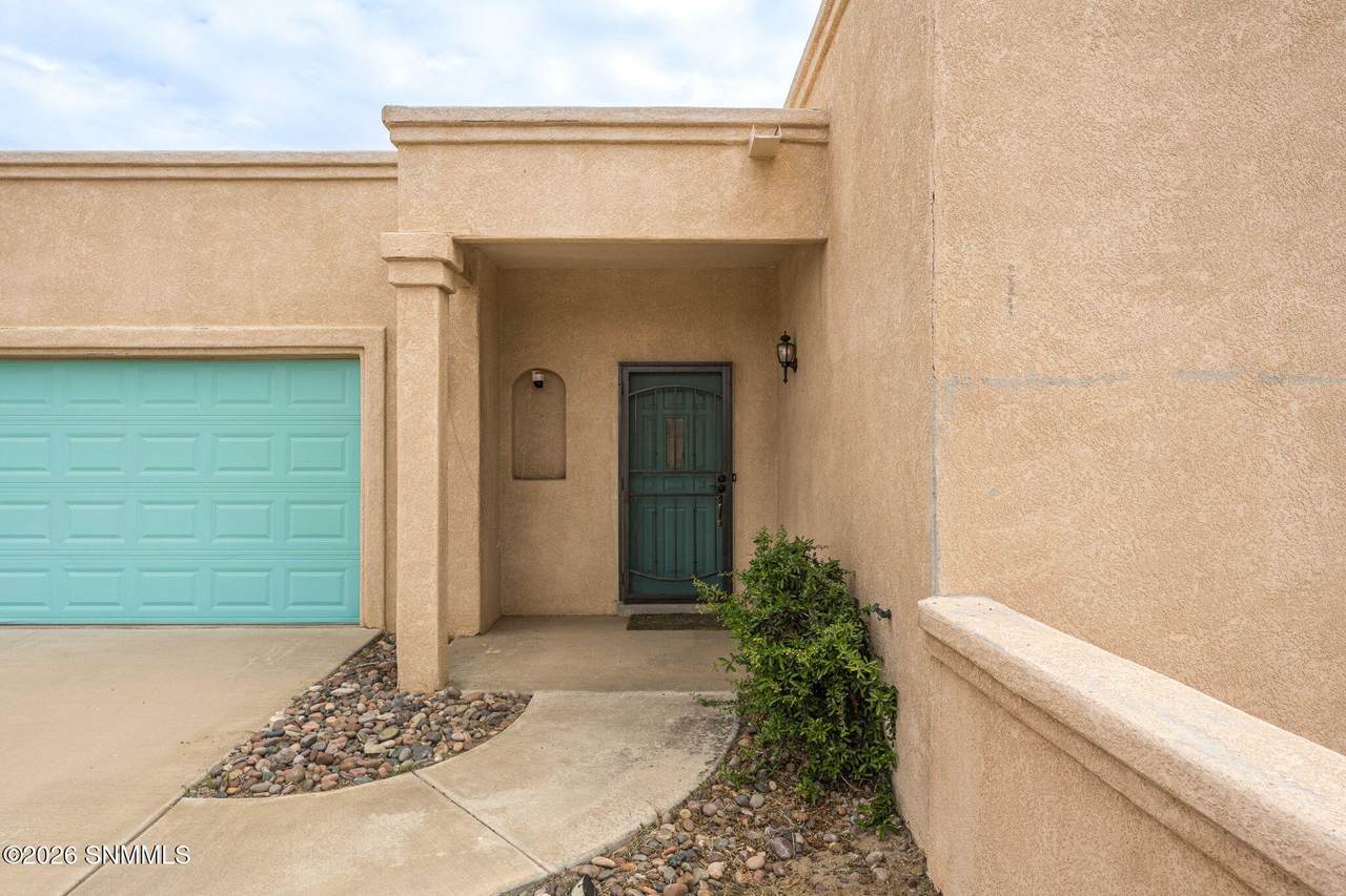 https://bt-photos.global.ssl.fastly.net/lascruces/1280_boomver_1_2601163-2.jpg