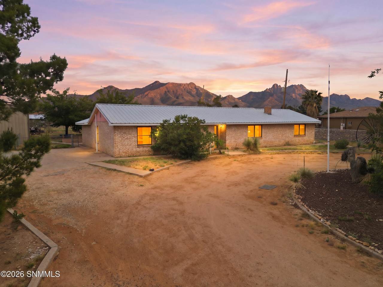 6626 Hawk Road - Photo 1